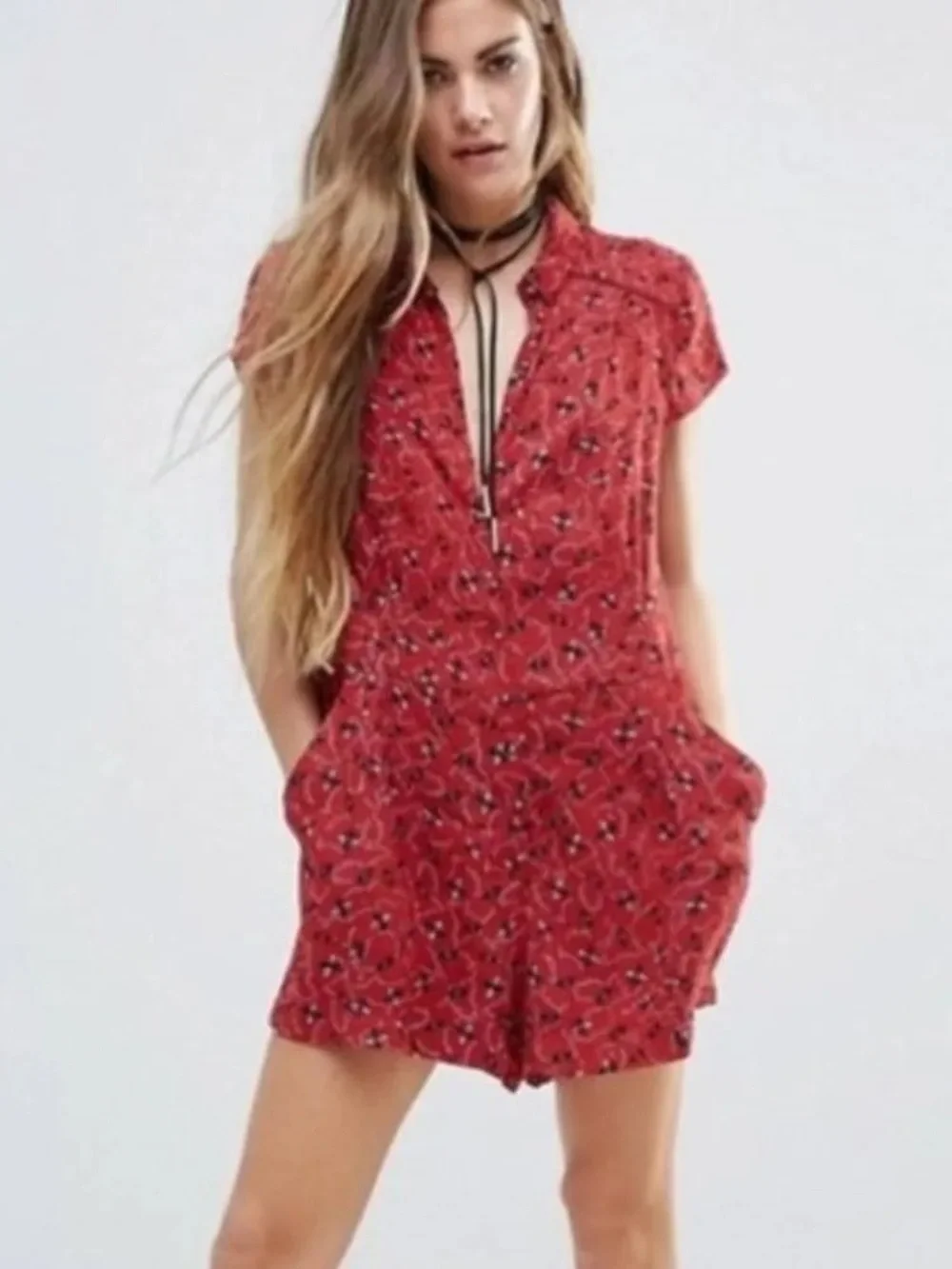 Free People | Women’s Red/Black Floral Short Sleeve Debby Dot Shorts Romper Sz S